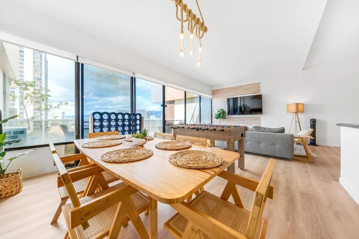 Bright Beach Style Condo Steps To Pool, Hot Tub And Parking Honolulu 0*,