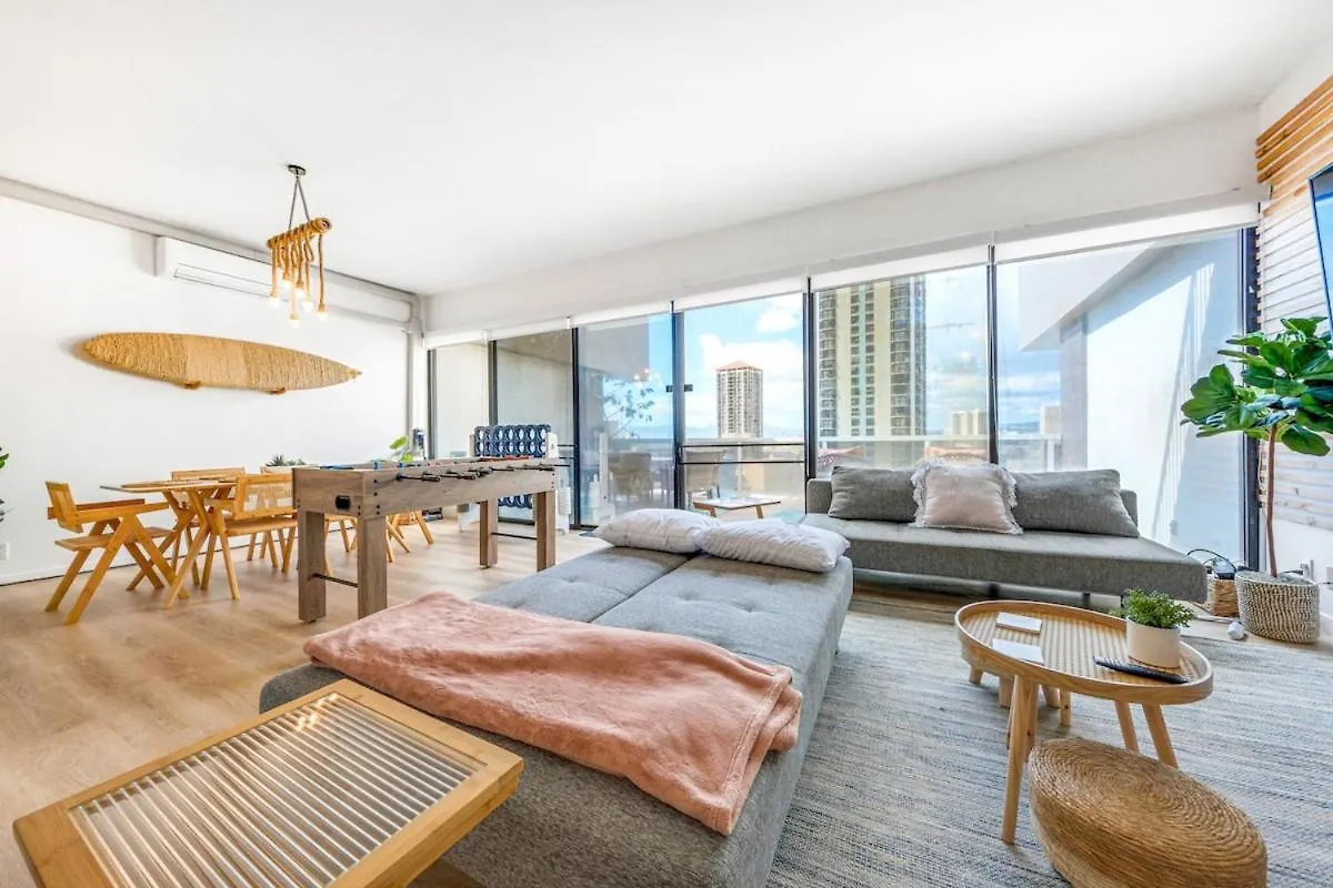 Bright Beach Style Condo Steps To Pool, Hot Tub And Parking Honolulu 0*,  United States
