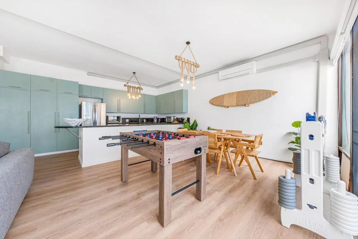 Apartment Bright Beach Style Condo Steps To Pool, Hot Tub And Parking Honolulu United States